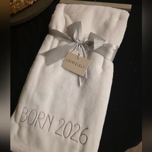 Logan & Lilly -  White & Grey Baby Blanket - Born 2025